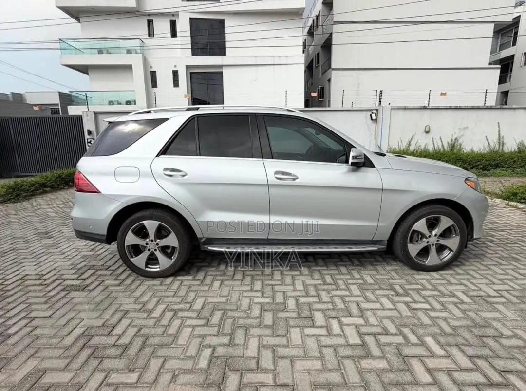 Mercedes-Benz GLE-Class 2017 Silver