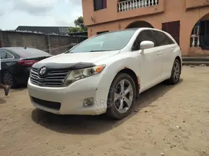 Toyota Venza 2009 White