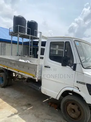 Mercedes Truck