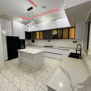 5bdrm Duplex in Estate, Wuye for sale