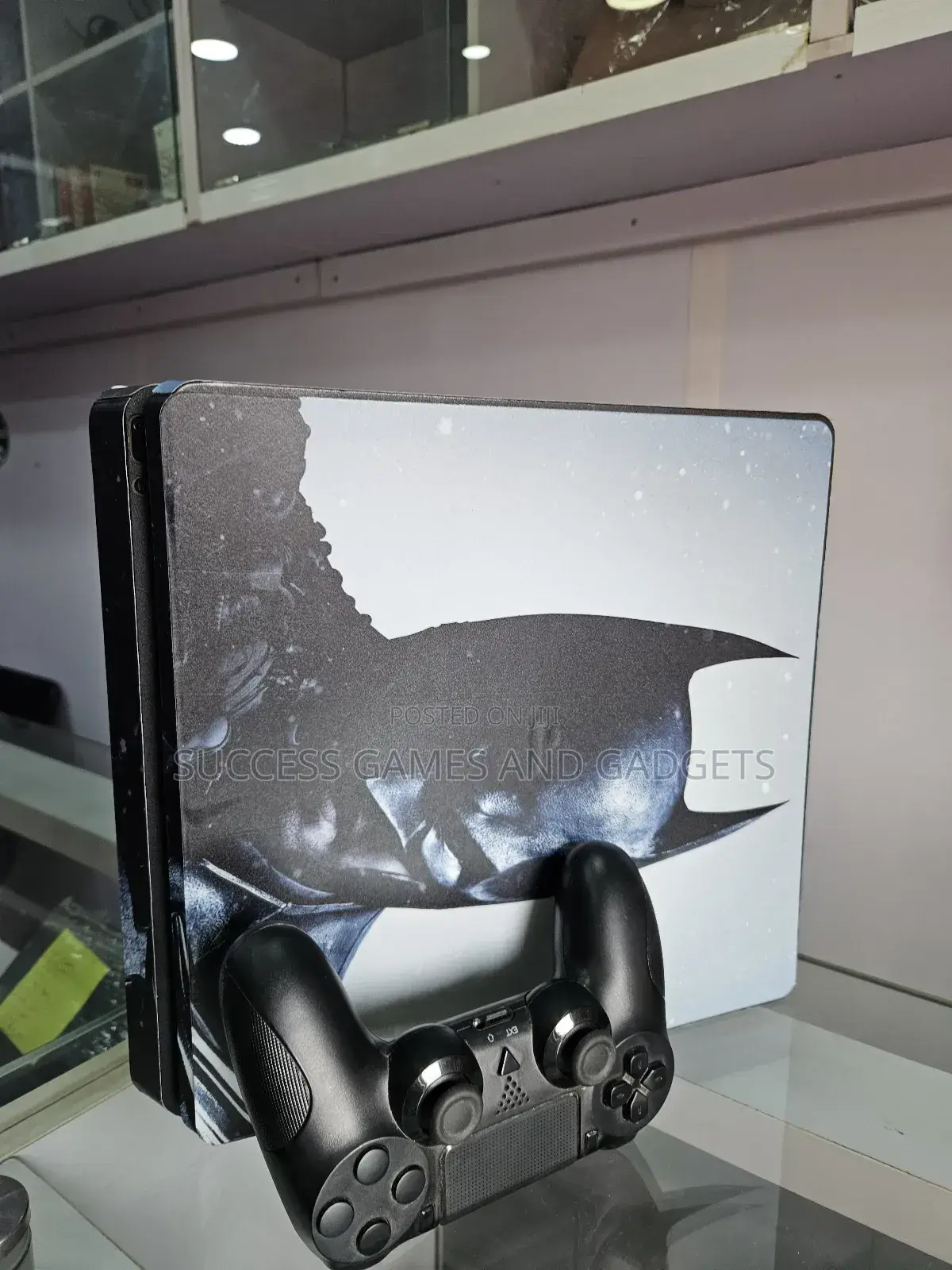 Ps4 Slim With One Pad