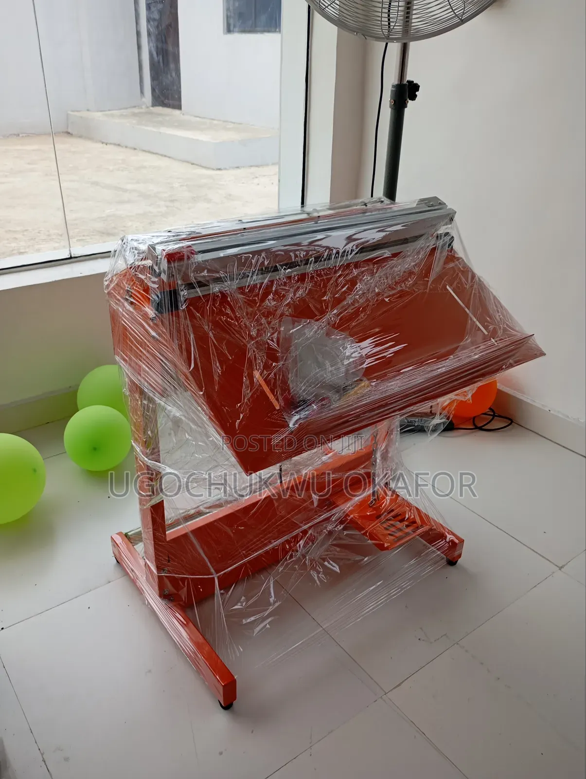 Pedal Sealing Machine With Cutter