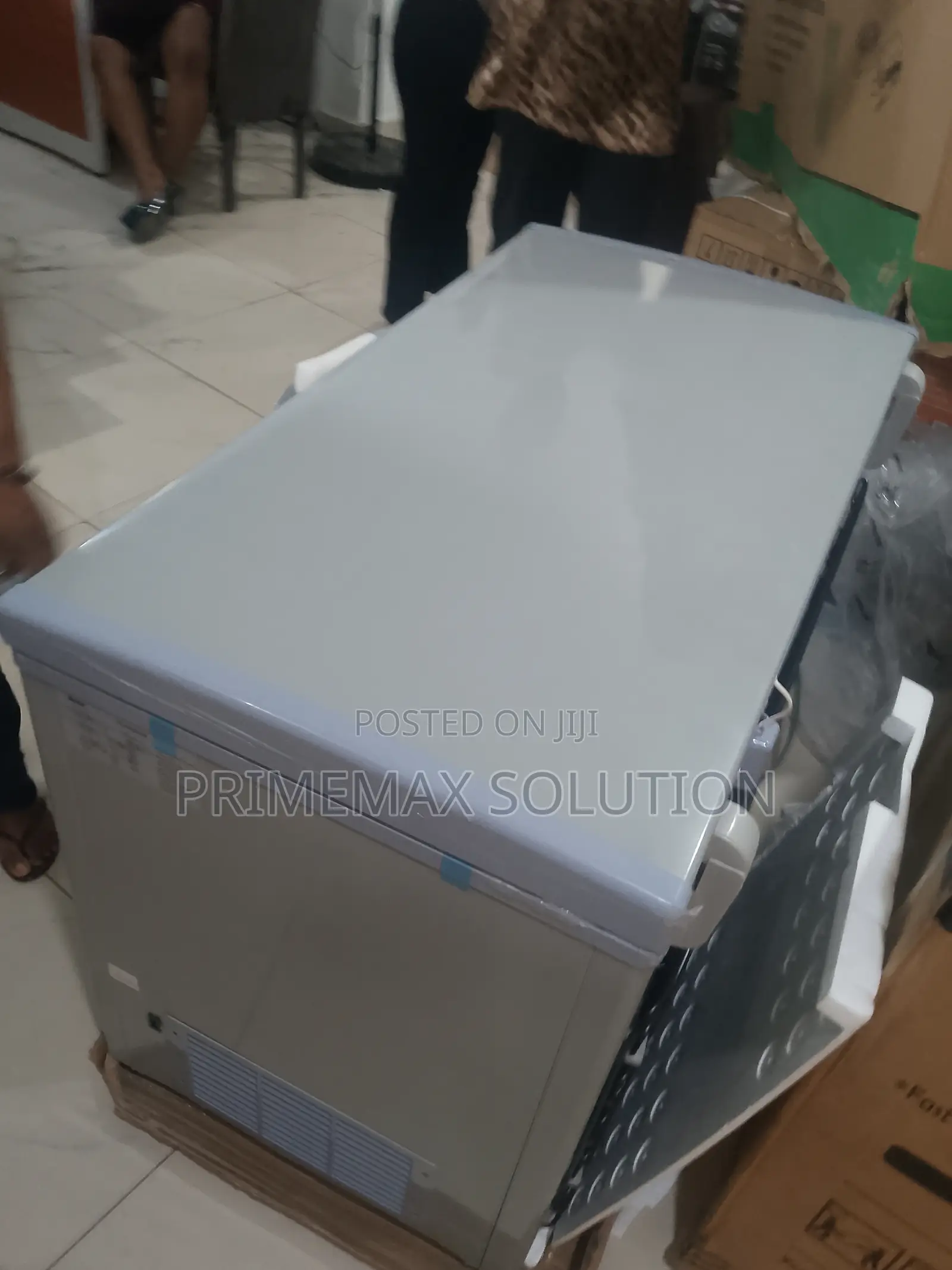Bona 318 Litres Solar Chest Freezer – Dual Temperature Versatility