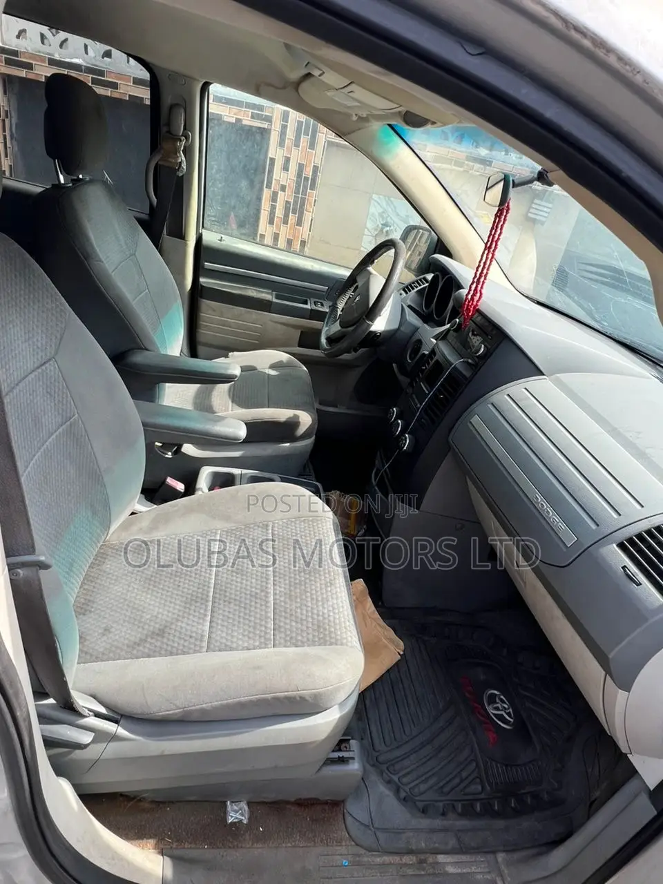 Dodge Caliber 2010 Silver
