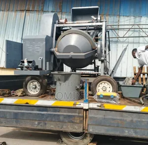 Self-Loading Concrete Mixer With a Hoist 510 Liters