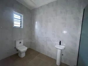 5bdrm Duplex in Amen Estate Eleko for rent