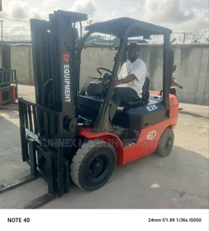 2.5tons Ep Forklift Available for Sale