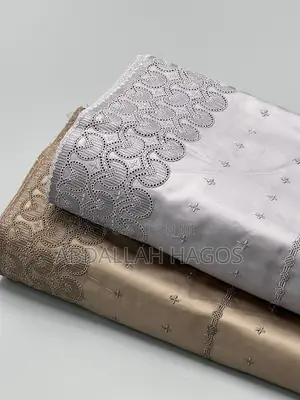 Men Laces - Luxury