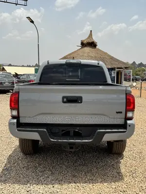Toyota Tacoma 2019 Gray