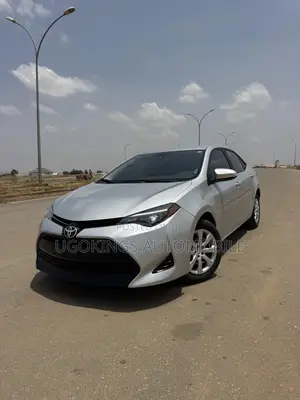 Toyota Corolla LE (1.8L 4cyl 2A) 2019 Silver
