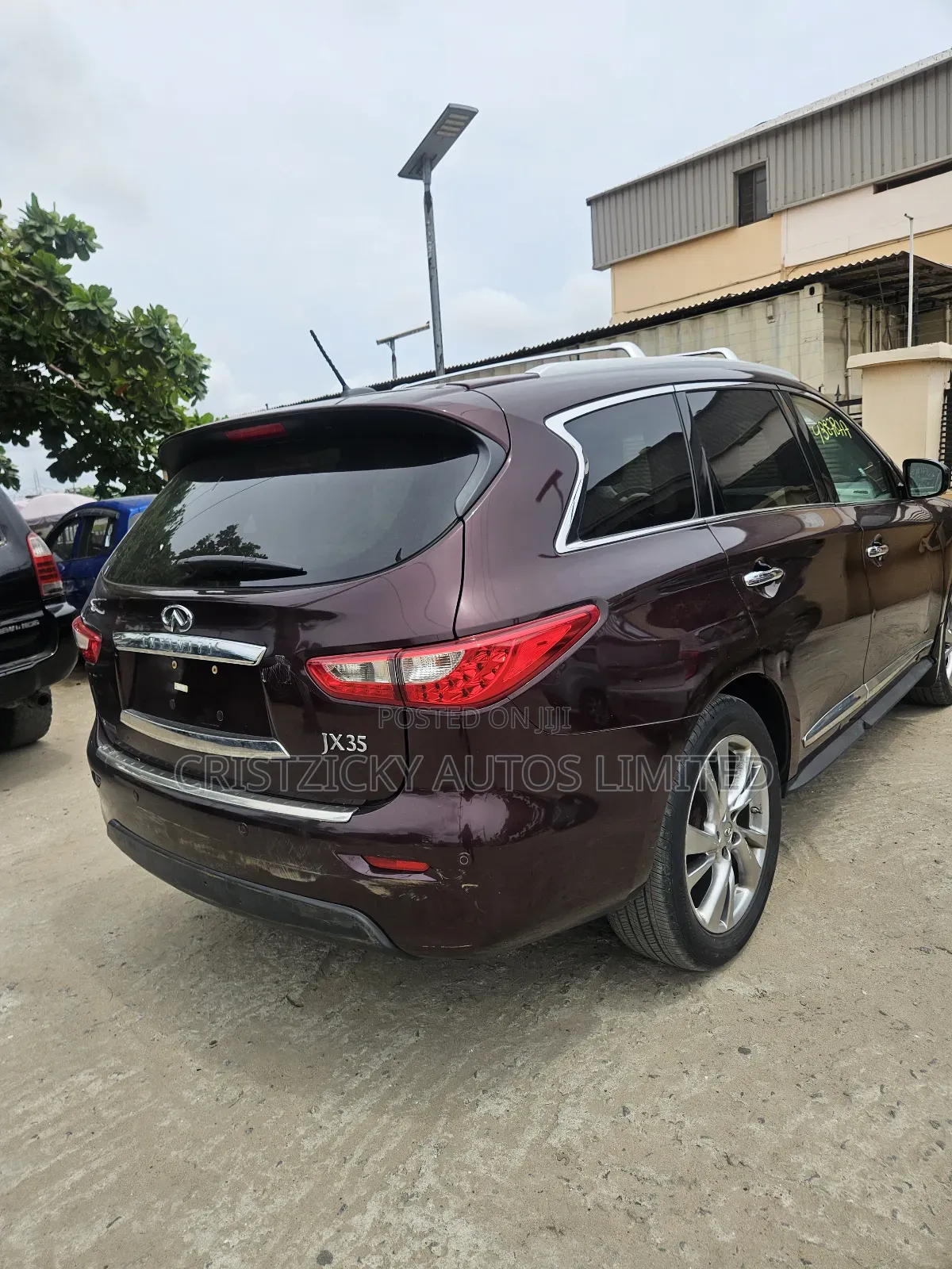 Infiniti JX 2013 Red