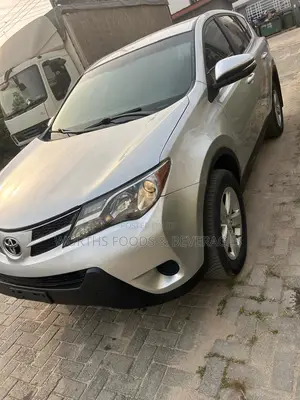 Toyota RAV4 LE AWD (2.5L 4cyl 6A) 2013 Silver