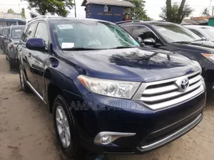 Toyota Highlander Limited 3.5l 4WD 2013 Blue