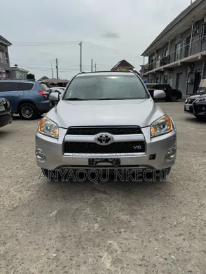 Toyota RAV4 Limited 2011 Silver