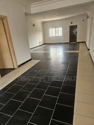 2bdrm Apartment in Wuse 2 for rent