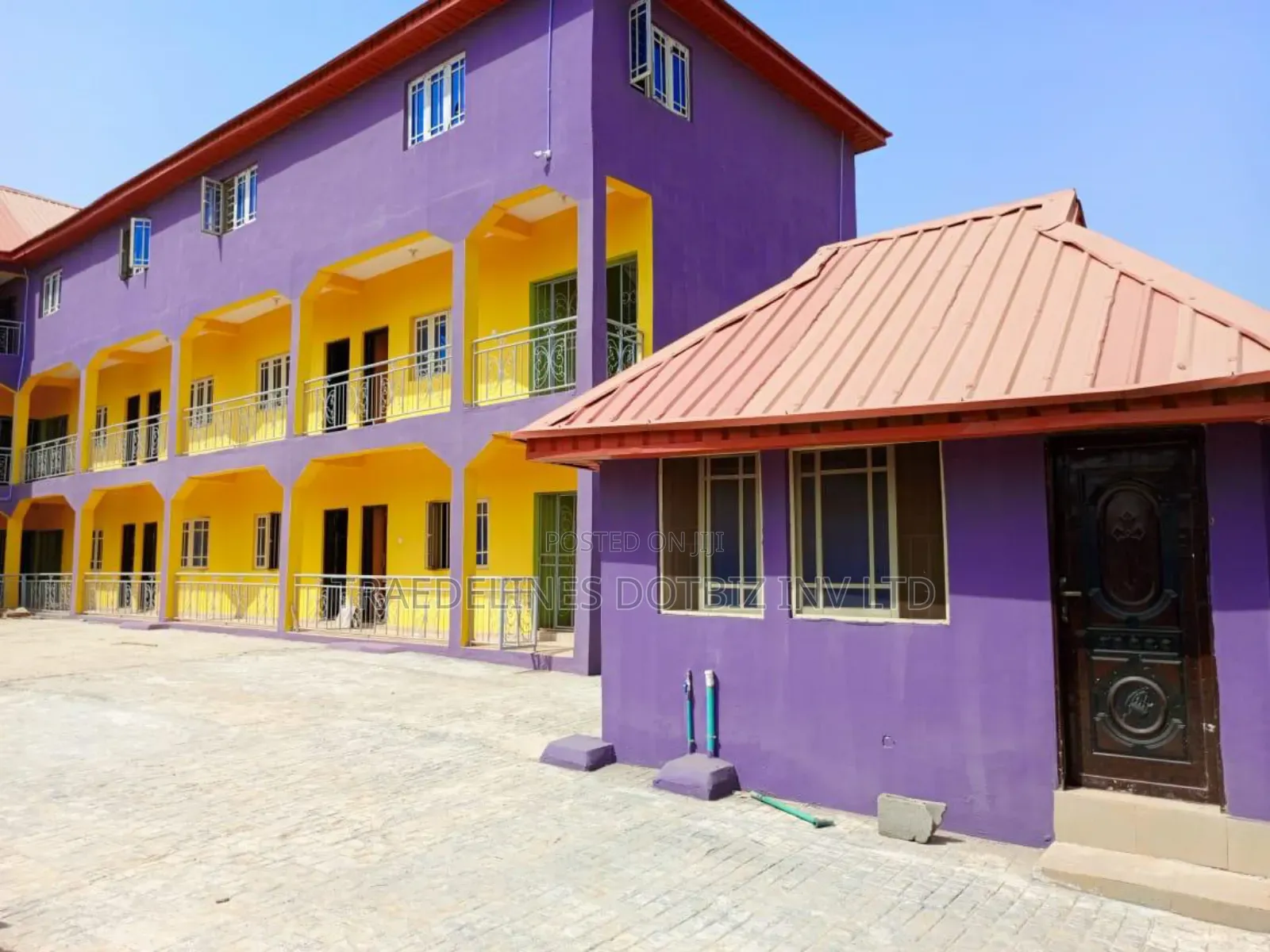 Educational Facilities in Prime Location