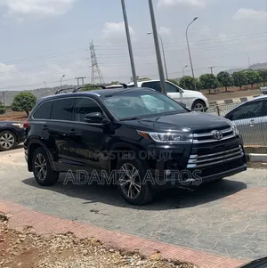 Toyota Highlander 2016 Black