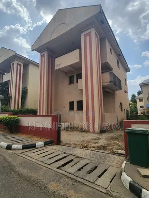 4bdrm Duplex in Gana Street, Maitama for sale