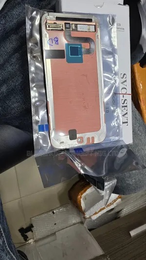 Google Pixel 10 Amoled Screen