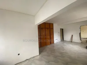 1bdrm Apartment in Lekk Phase 1 for rent