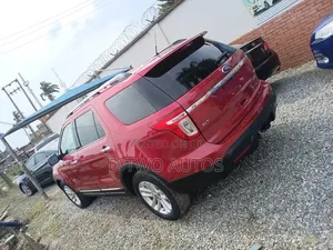 Ford Explorer XLT 4dr 4x4 (3.5L 6cyl 6A) 2013 Red