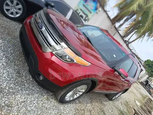Ford Explorer XLT 4dr 4x4 (3.5L 6cyl 6A) 2013 Red