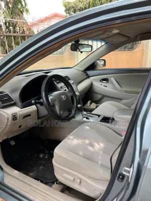 Toyota Camry LE 4dr Sedan (2.5L 4cyl 6AM) 2010 Green