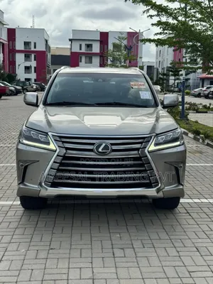 Lexus LX 570 AWD 2018 Gold