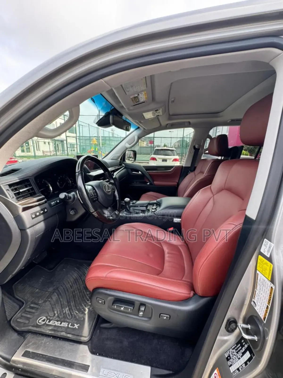 Lexus LX 570 AWD 2018 Gold