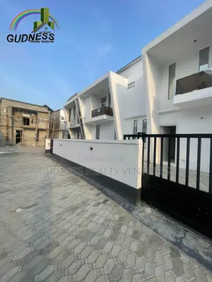4bdrm Duplex in Ikota for sale
