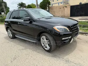 Mercedes-Benz M Class ML350 4dr SUV (3.5L 6cyl 7A) 2014 Black