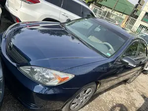 Toyota Camry LE 4dr Sedan (2.4L 4cyl 4A) 2004 Blue