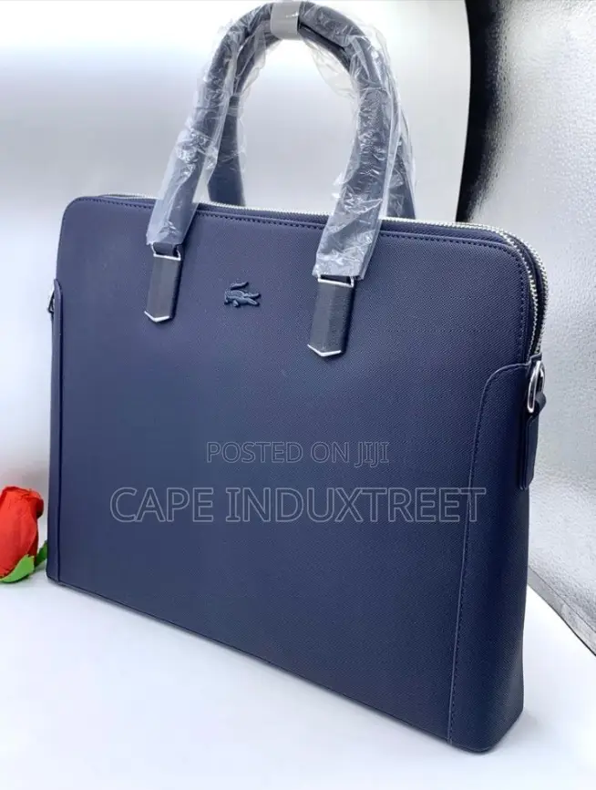 Classic Business Briefcase – Stylish Durable Design