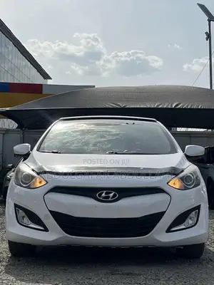 Hyundai Elantra GT 2013 White