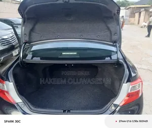 Toyota Camry SE 4dr Sedan (2.5L 4cyl 6A) 2012 Black