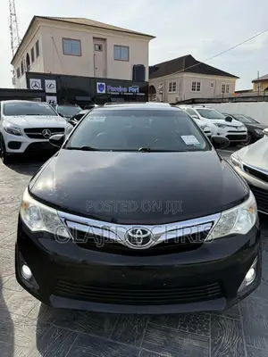 Toyota Camry XLE V6 4dr Sedan (3.5L 6cyl 6A) 2012 Black
