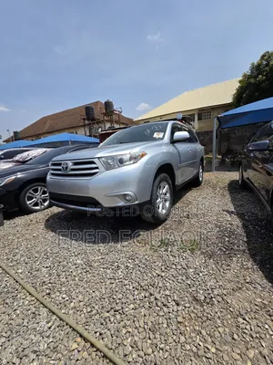 Toyota Highlander 2012 Silver