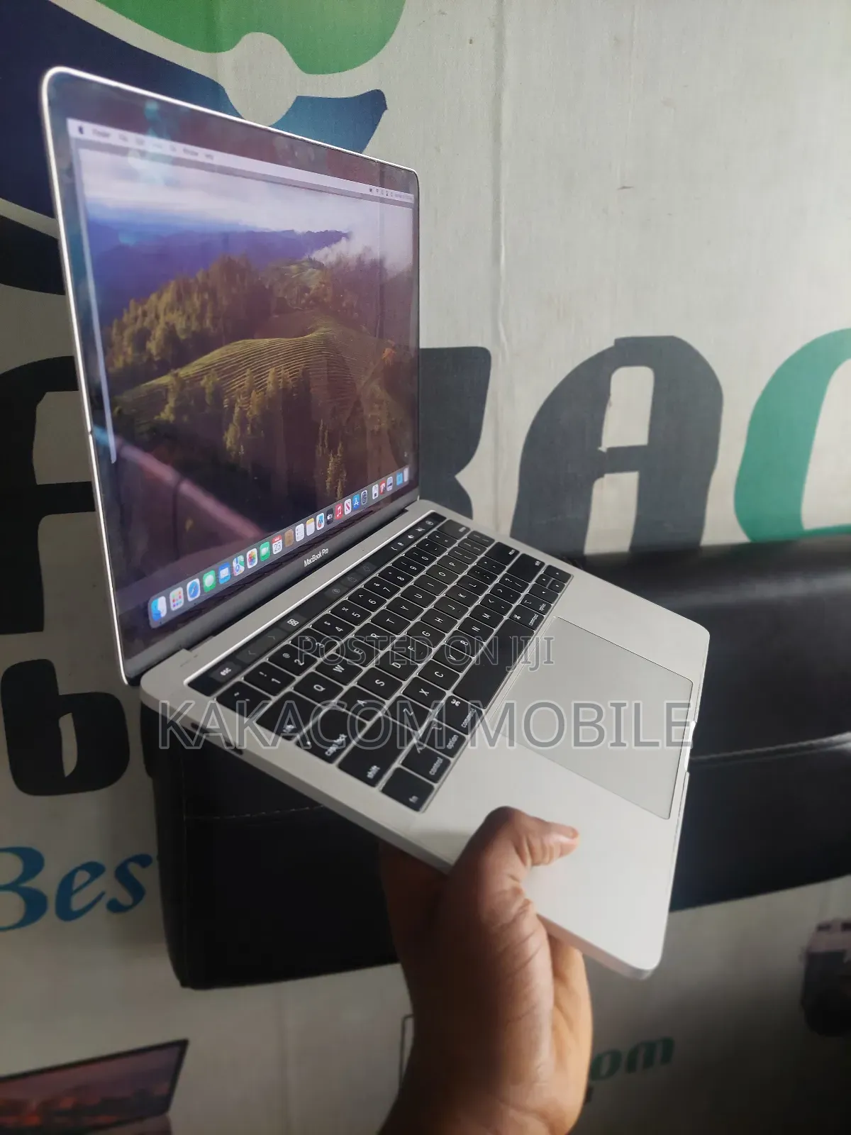 Laptop Apple MacBook Pro 2017 8GB Intel Core i5 SSD 256GB