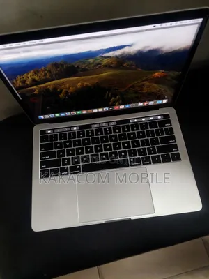 Laptop Apple MacBook Pro 2017 8GB Intel Core i5 SSD 256GB