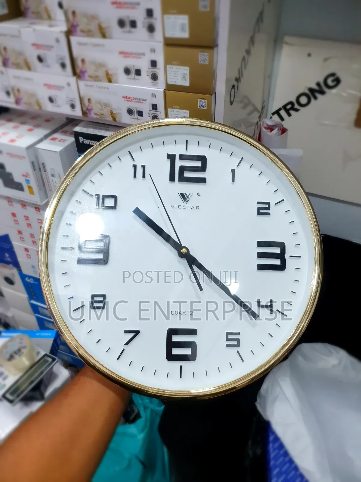 Hidden Wall Clock Camera