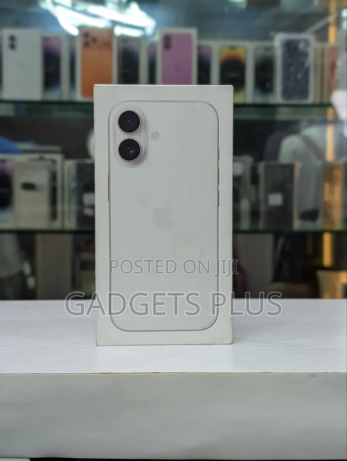 New Apple iPhone 17 256 GB White