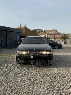 BMW 528i 2003 Black