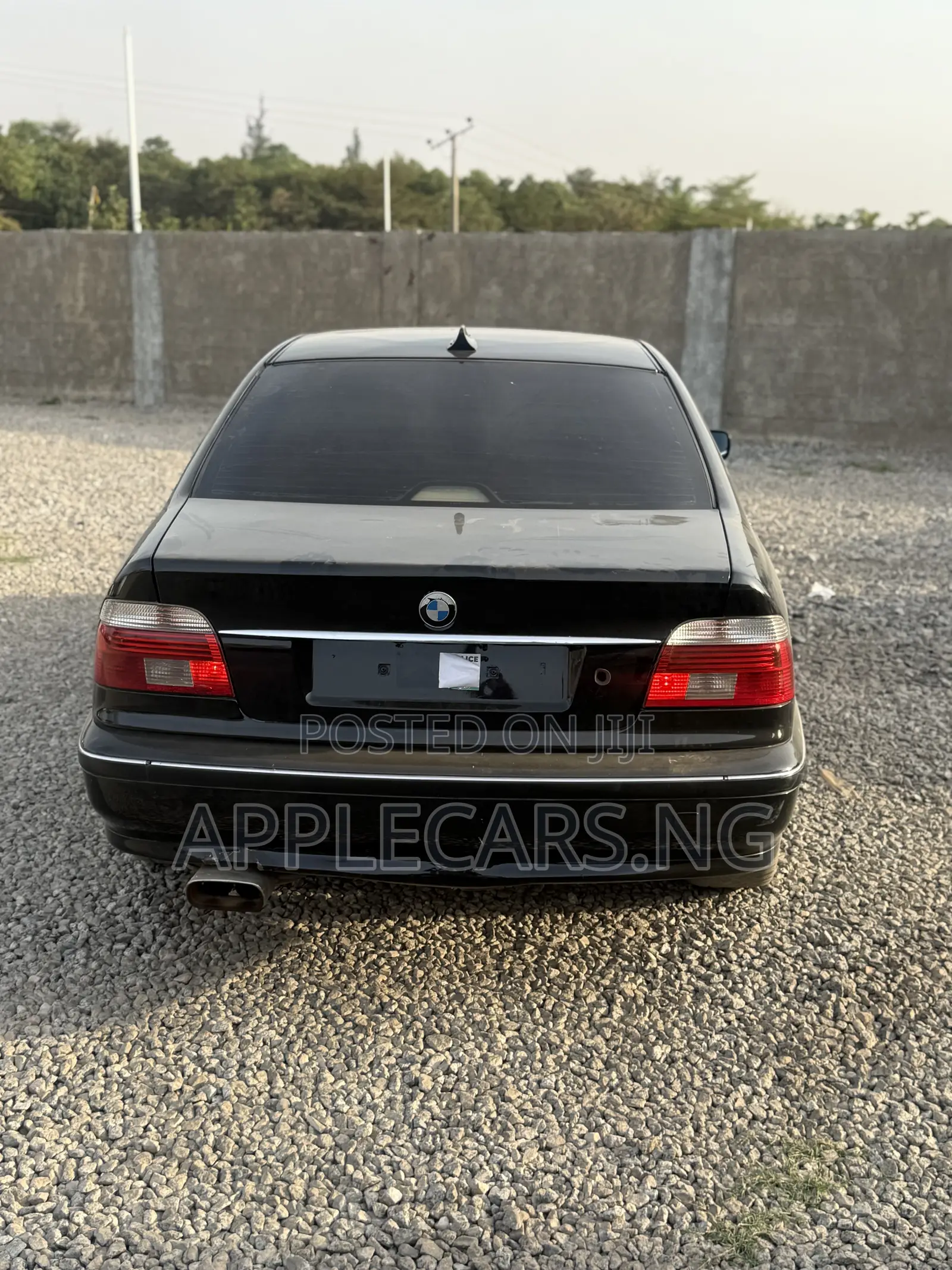 BMW 528i 2003 Black