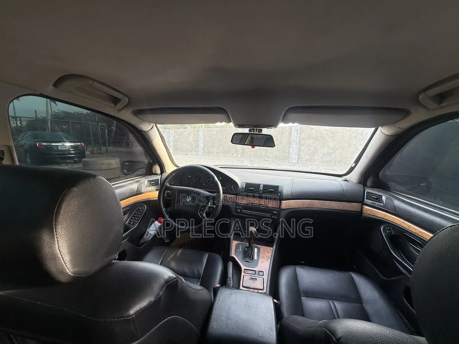 BMW 528i 2003 Black