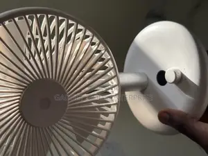Dp-7686 6-Inch High-Speed, Rechargeable Desktop Fan