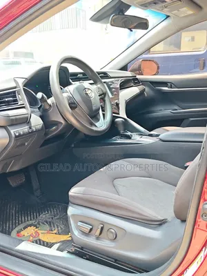 Toyota Camry LE (2.5L 4cyl 8A) 2019 Red