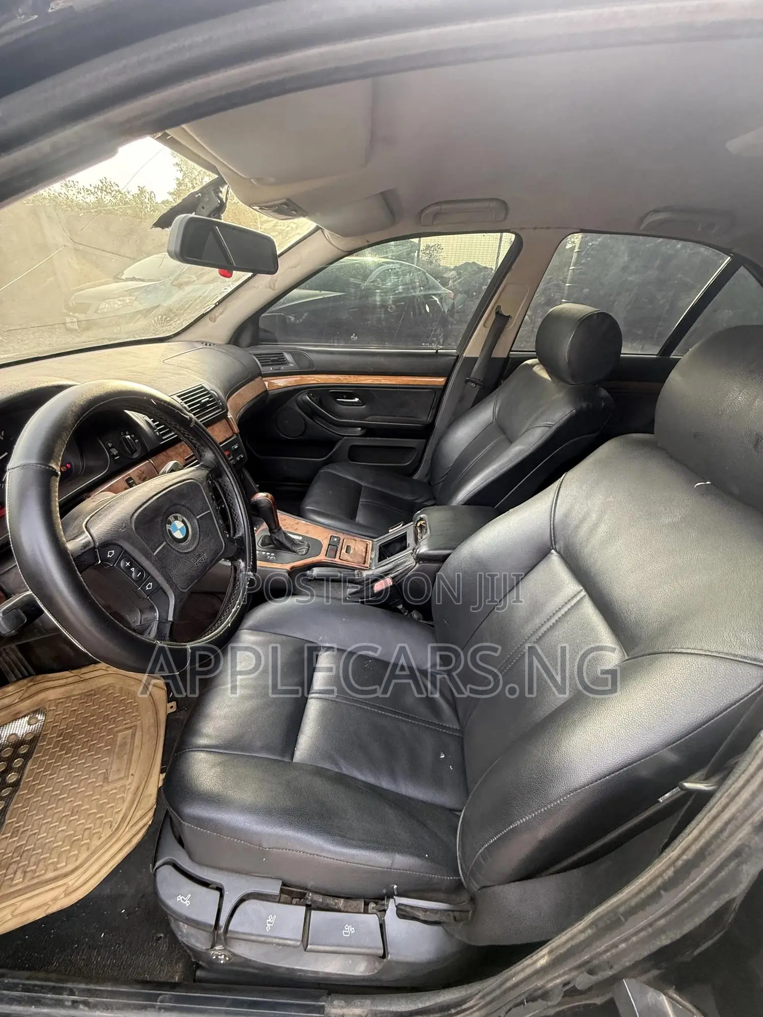 BMW 528i 2003 Black