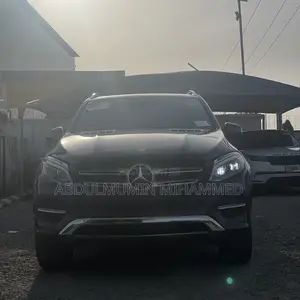 Mercedes-Benz GLE-Class 2015 Brown