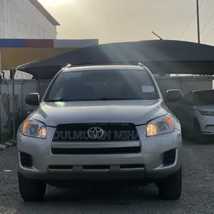 Toyota RAV4 2013 White