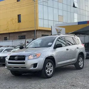 Toyota RAV4 2013 White